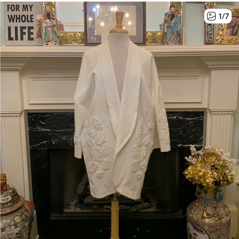Chico's Ivory Floral Embroidered Kimono Chico’s size 3 - Picture 2 of 13